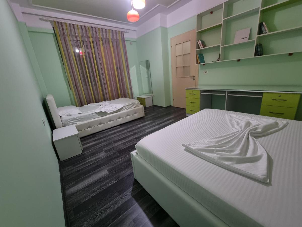 Moonshine Apartament Tirana Exterior photo